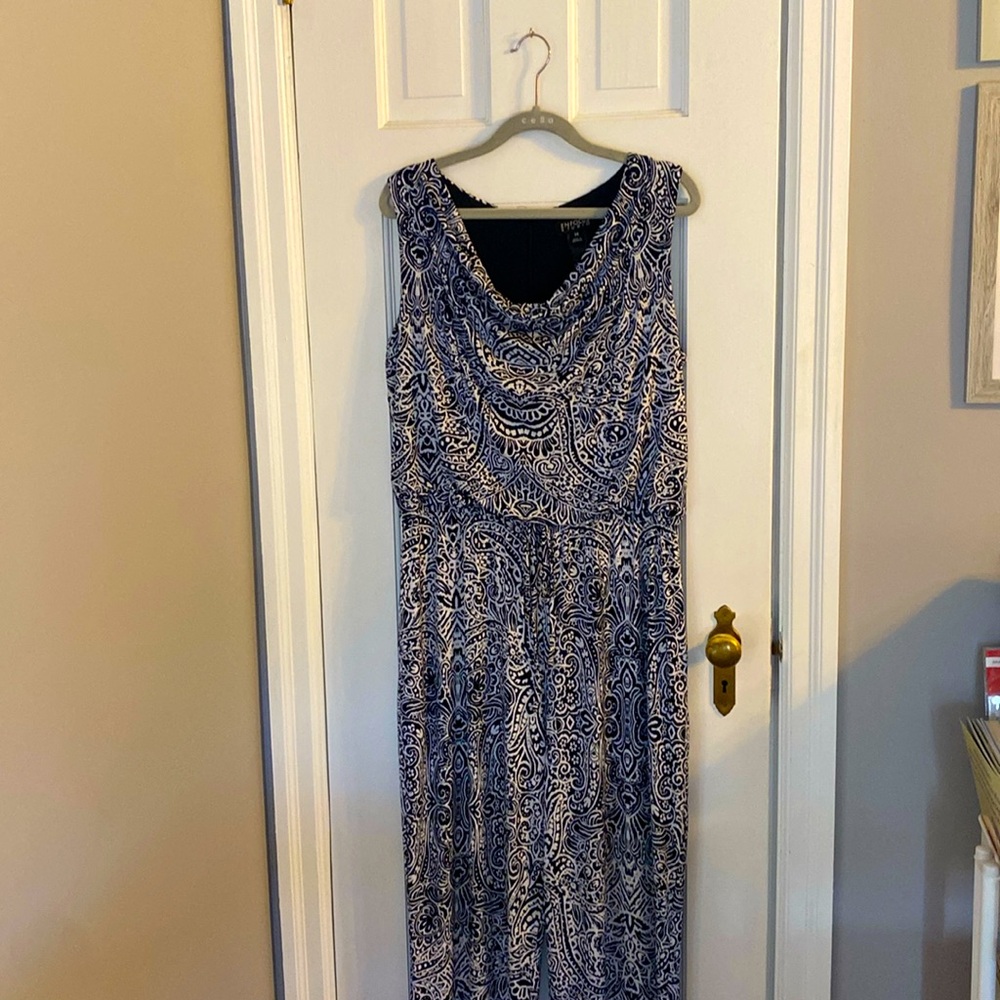 ENFOCUS studio sleeveless Navy Blue and white jumpsuit. Size 14